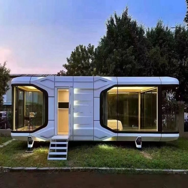 capsule house